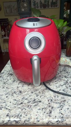 Dash Family Size 6 Qt Air Fryer – Red – Works Great