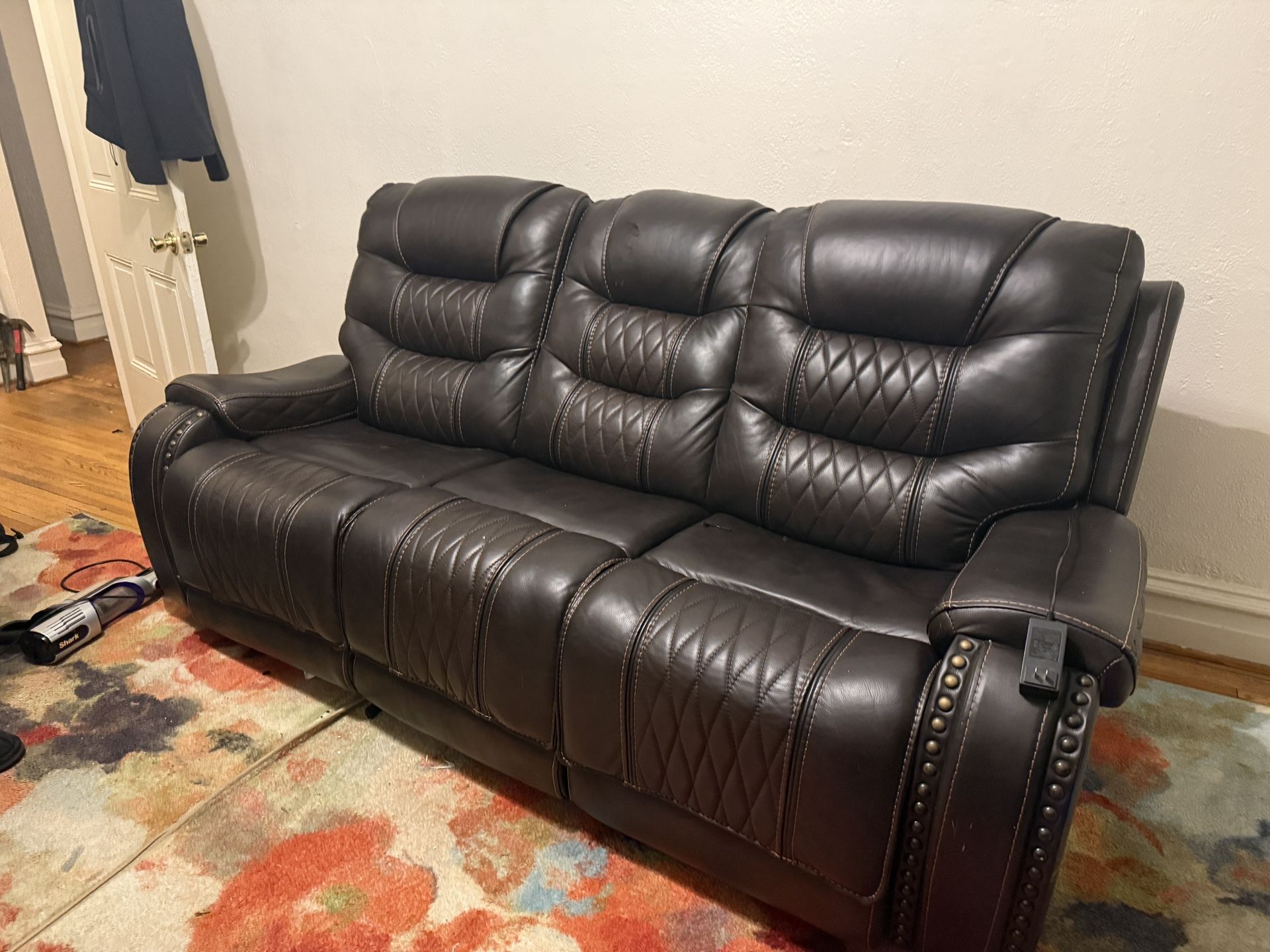 brown leather recliner couch 