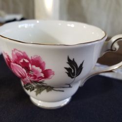 Royal Standard 2860 fine bone china England tea cup with pink flower thistle design