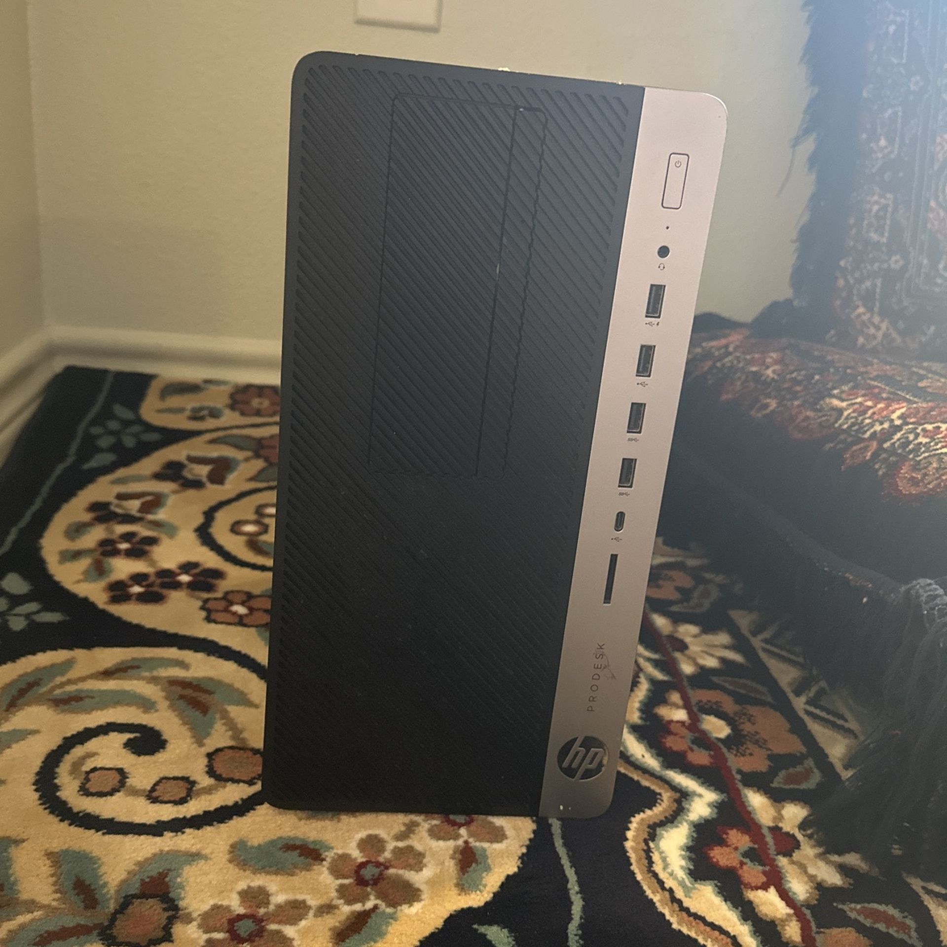 Restored HP G3 Desktop Computer with a Intel Core i5 3.2 Ghz 6th gen Processor, choose Memory, Hard drive, and LCD Options - Windows 10 PC