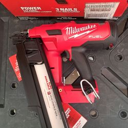 Milwaukee

M18 FUEL 3-1/2 in. 18-Volt 21-Degree Lithium-Ion Brushless Cordless Framing Nailer (Tool-Only)