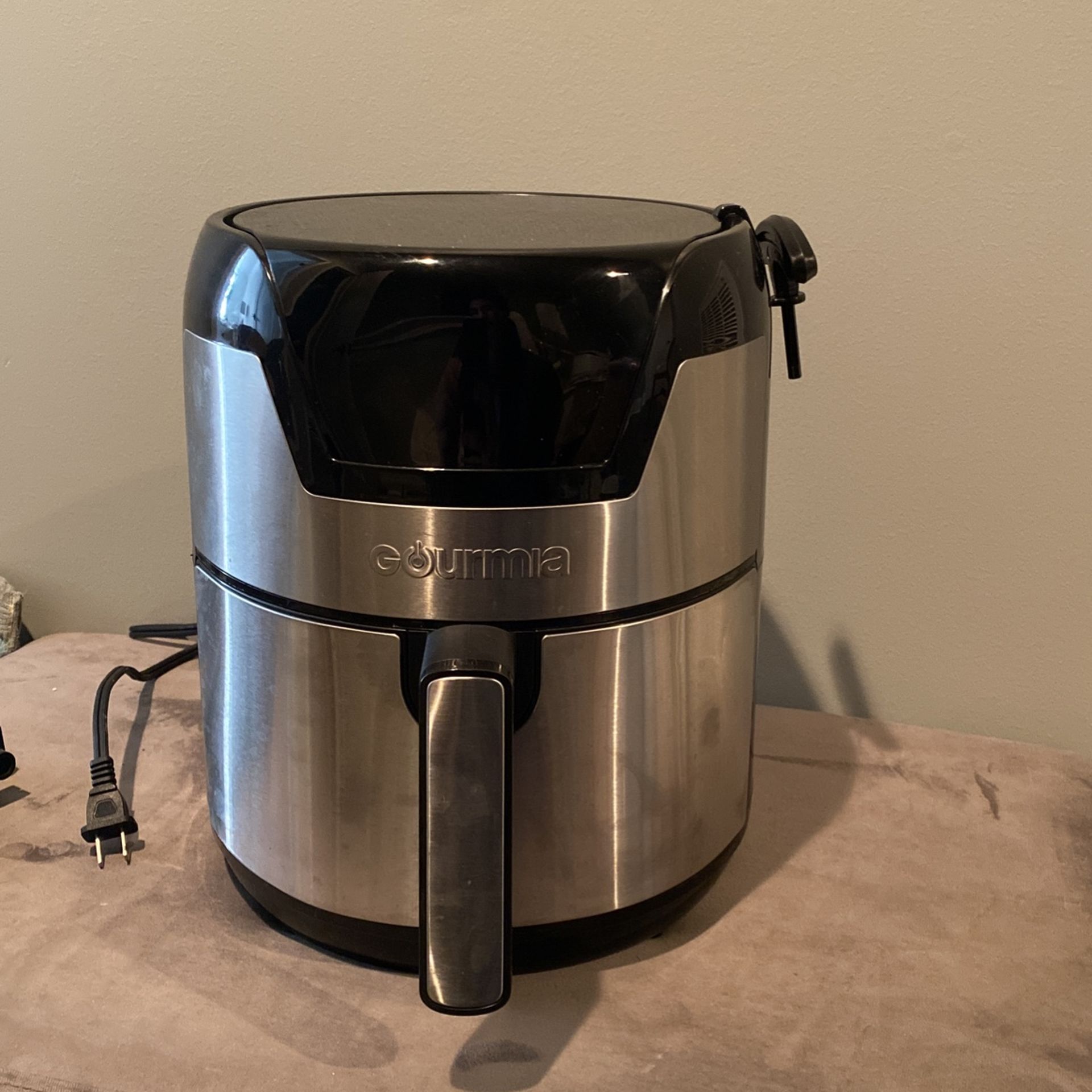 GOURMIA AIR FRYER, PICK UP TODAY!