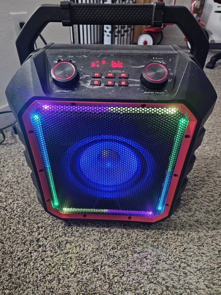 Blackweb Bluetooth Speaker