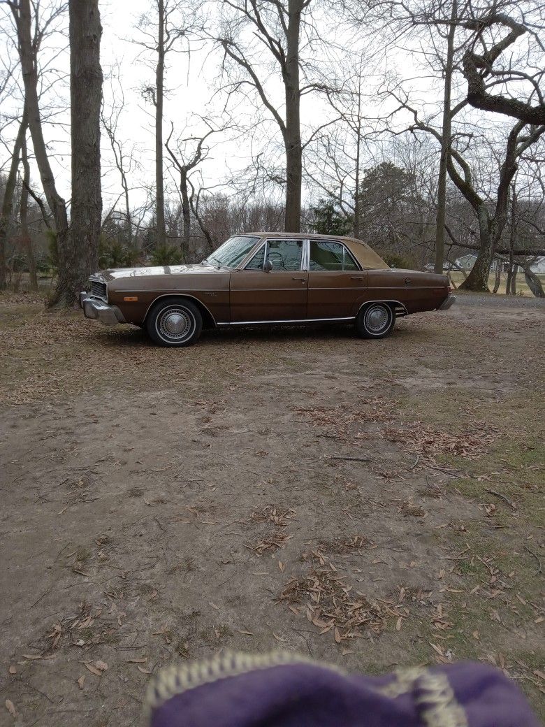 1975..Dodge Dart
