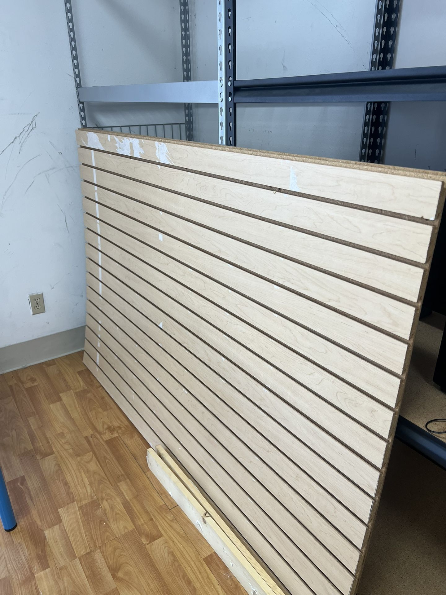 3 Slat Walls Panels, Birch (6ft x 4ft // 4ft x 2ft)