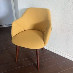  Sofa Company Chair/like New