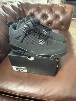 Retro Jordan 4 Black Cats Size 10.5
