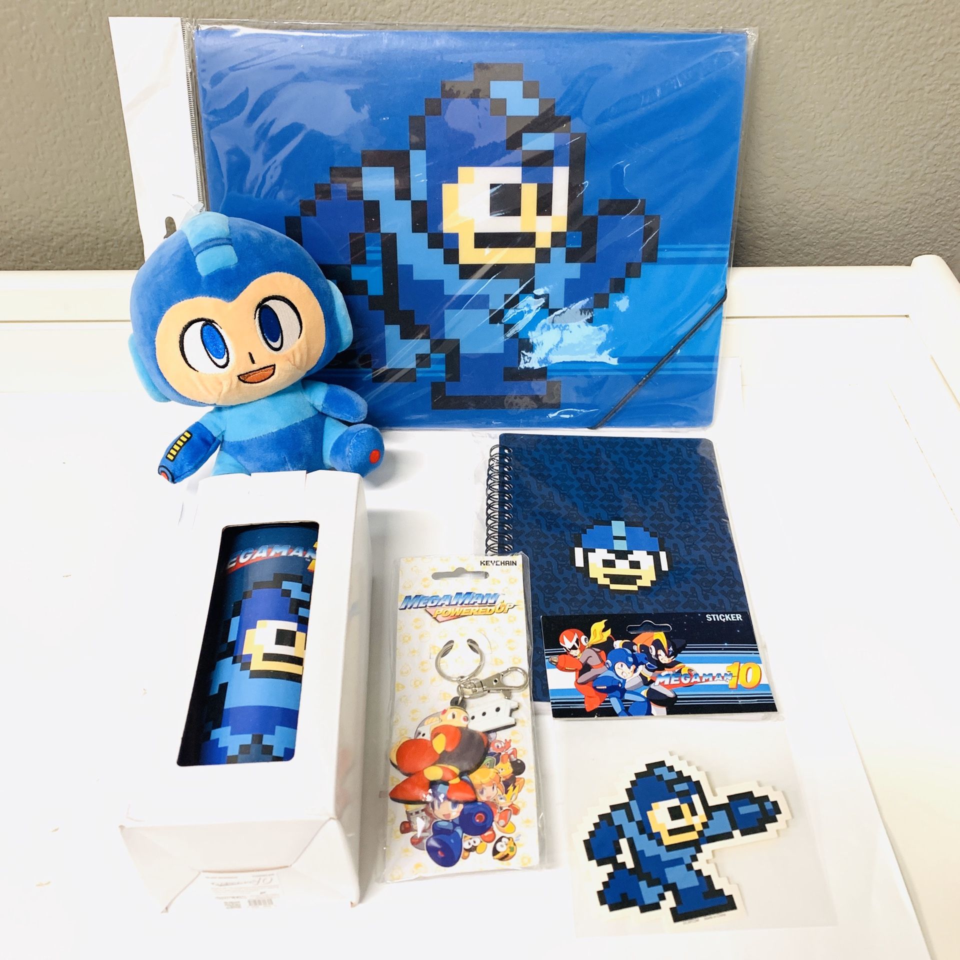 Mega Man MegaMan Lot New School Journal Notebook Folder Nintendo capcom plush toy figure keychain stubbins GameStop key chain sticker retro 8 bit sne