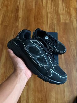 Brand New Dior B30 Trainers Black and White shoe with fully reflective features size 9 & 10 available with wrapping and box