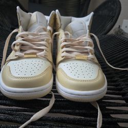 Women's Air Jordan Size 7