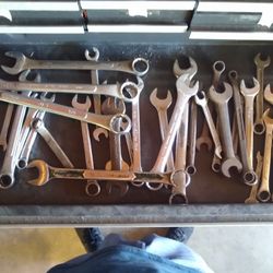 Lot of Small Combo Wrenches