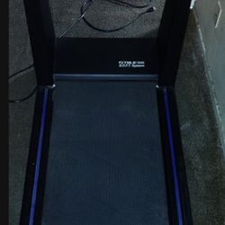 True professional treadmill 