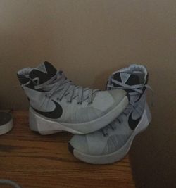 Hyper dunks. Size 10.5
