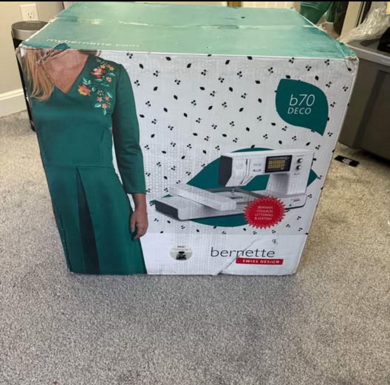Bernette B70 Embroidery Machine