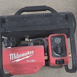 Milwaukee Air Compressor 