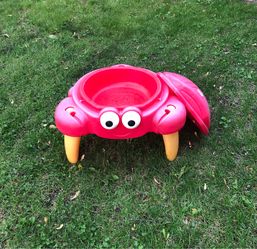 Step 2 Crabbie Sand Table