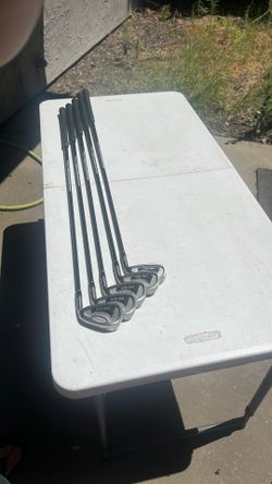 Pinseeker Golf Clubs