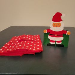 Santa Wooden Napkin Holder with 12 Cloth Napkins