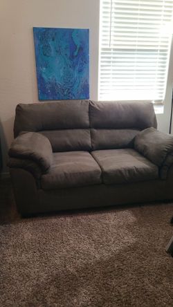 Spotless clean perfect for condition soft loveseat $80