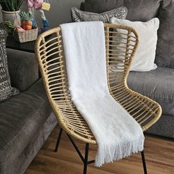Rattan Chair Like New.