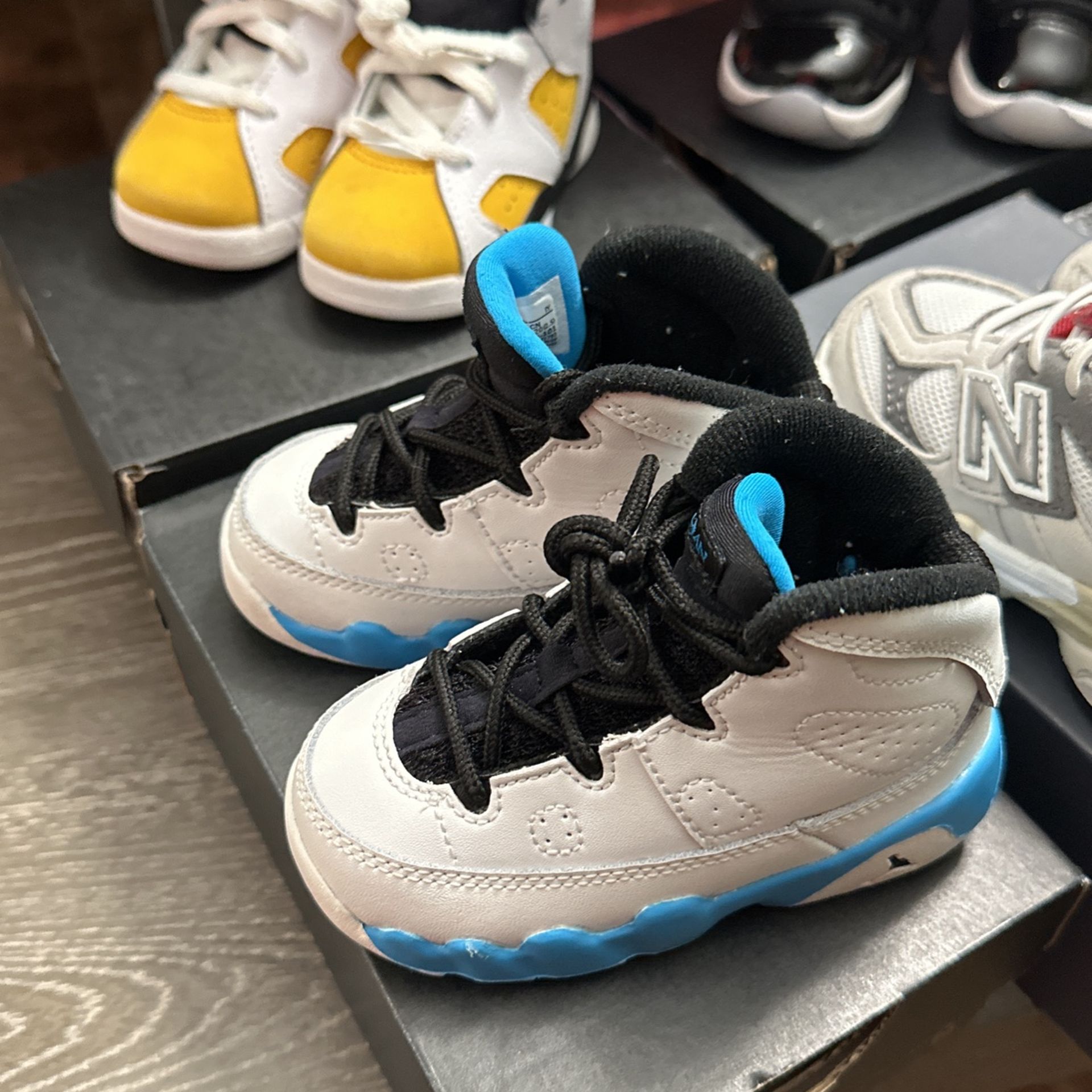 Jordan & New Balance Sneakers For toddler size 6 All For $120
