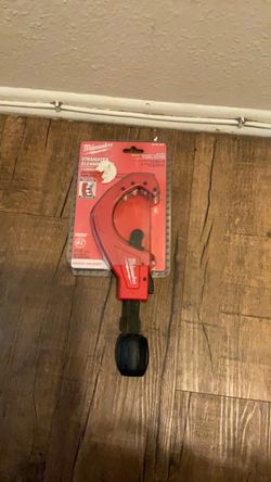 Milwaukee 2-1/2” Quick Copper Tubing Cutter