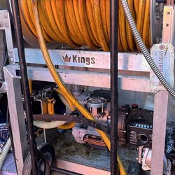 Pressure/Soft Wash, Mobile Vehicle Wash, Detailer or Roof Rejuvenation