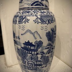 Blue & White Chinoiserie Ginger Jar – Large Lidded Porcelain Vase