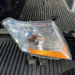 2010-2016 Cadillac SRX Right HID Headlight
