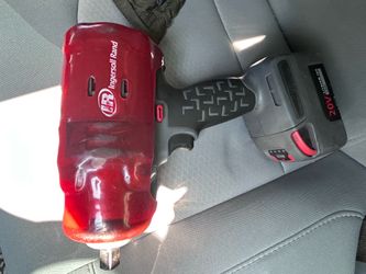 Ingersoll Rand 1/2” impact with battery