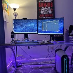 Alienware Aurora R12 + 2 Monitors