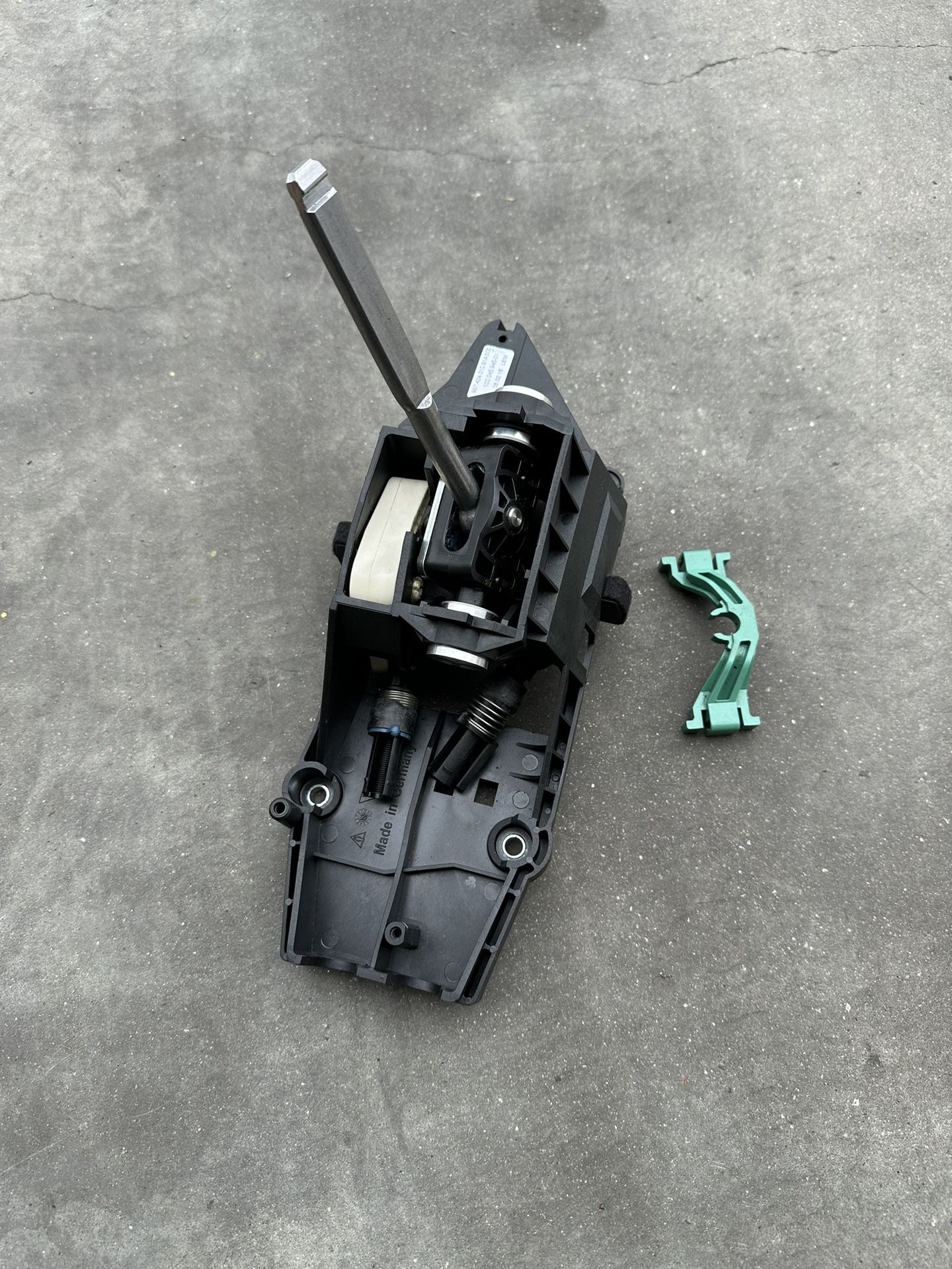 Porsche Used 997.2 GT3RS Shifter Assembly 997.424.010.91AS00 996 986 997 987
