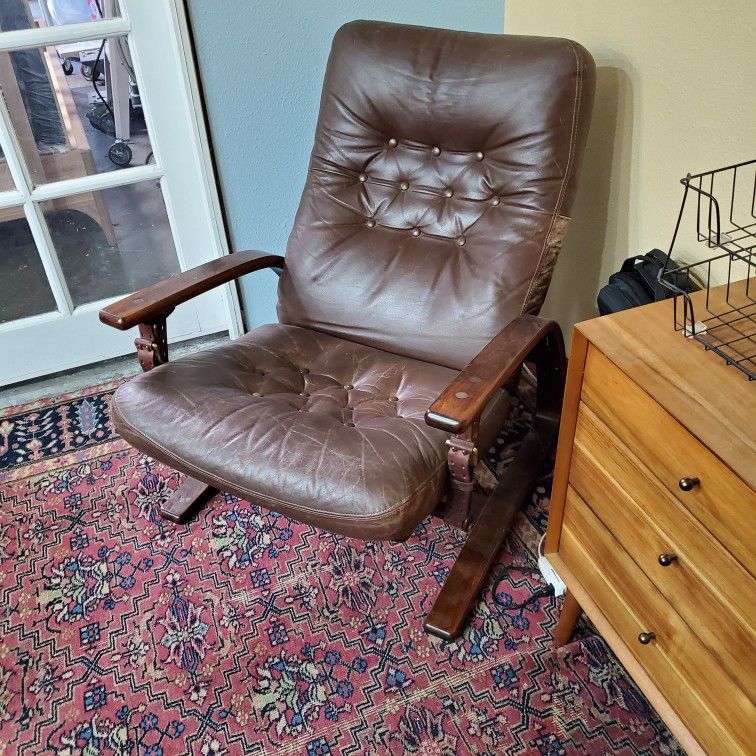 Verduisteren produceren Fervent Westnofa Panter Reclining Chair Mid Century for Sale in Simi Valley, CA -  OfferUp