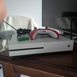 Xbox One S 