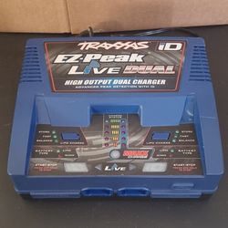 Traxxas EZ Peak Live Dual Charger