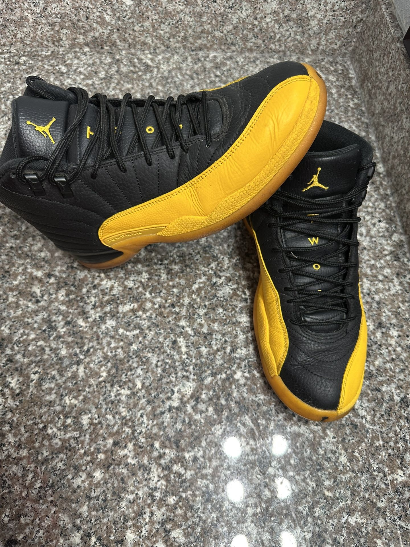 Air Jordan 12 Retro University Gold Size 10