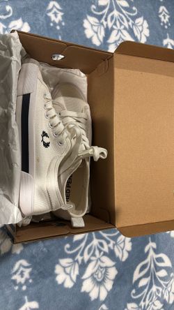 Mens Size 7 Fred Perry White Canvas