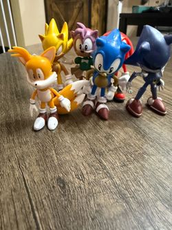 Brand New Sonic Figurines Brand New (Pack of 6) for $10