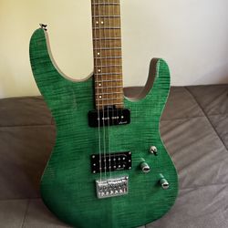 Harley Benton Fusion Guitar - like new!