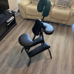 Massage Chair (NEVER USED) 