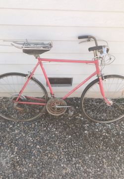 Vintage Schwinn varsity bike