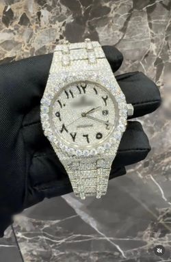 (READ DESCRIPTION!!!) Iced Out Moissanite Arabic Dial Watch