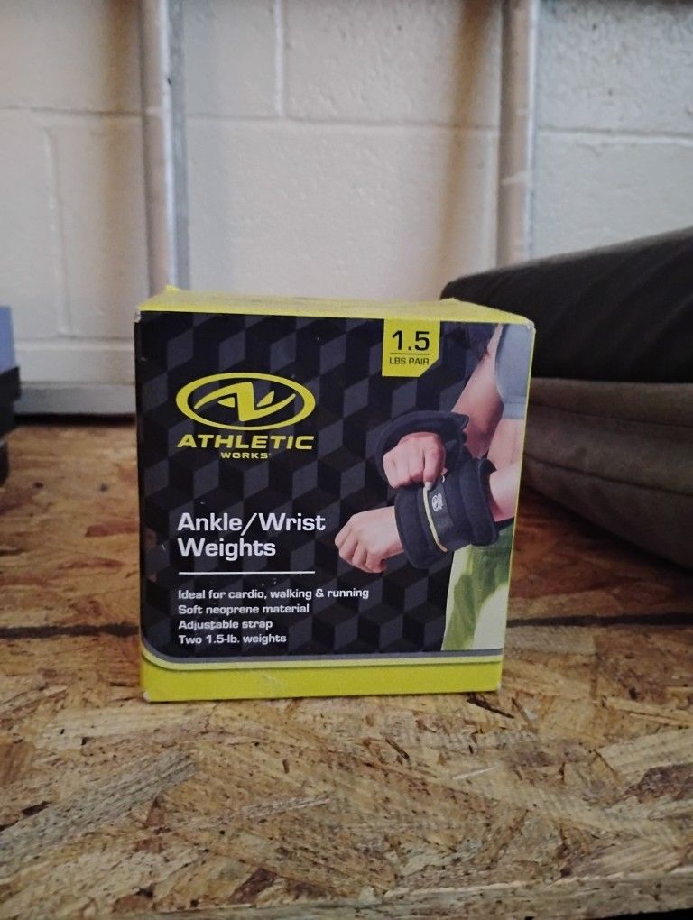 Athletic Works Ankle/Wrist Weights 2-2.5lb Weights New