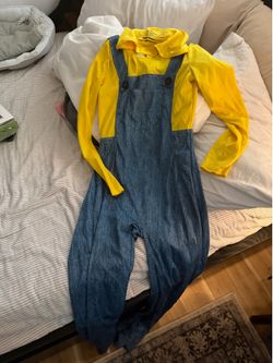 Minion Halloween costume