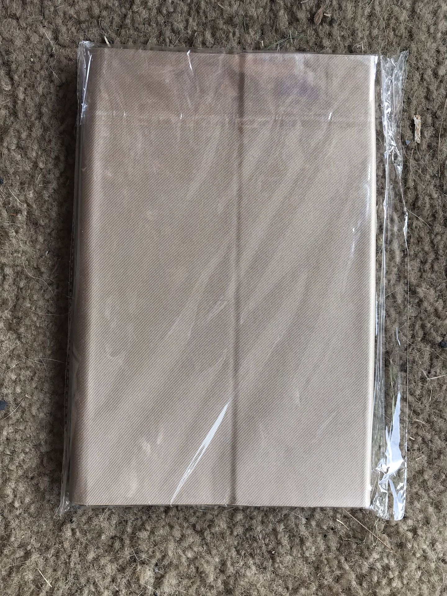 Digital2 ACC902A-GD 9 Magnetic Case - Fits 9 D2-961G/9041 Tablets (Gold)