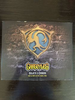Disney's Gargoyles Ultimate Ultimate Goliath & Demona (Vows) Action Figure Two-Pack