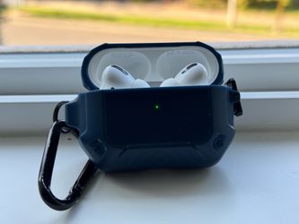 AirPods Pro (1st Gen) + Protective Case