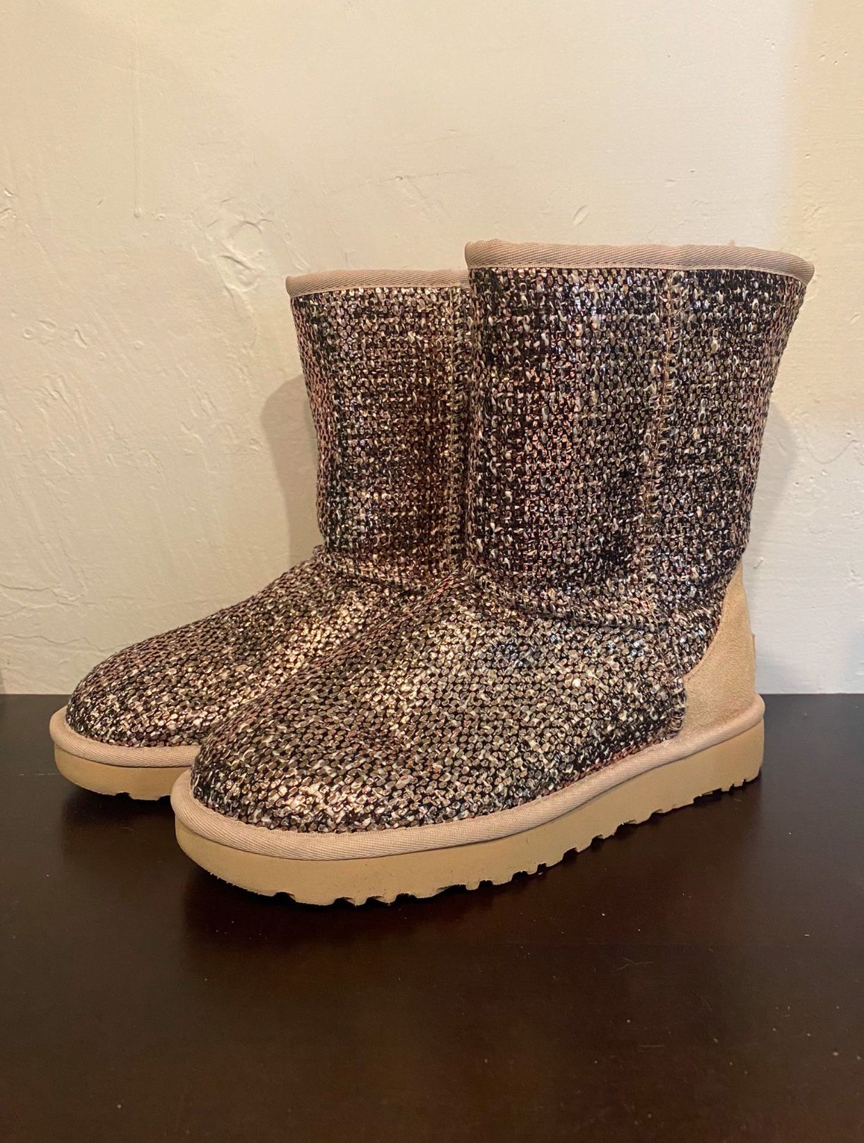 UGG Australia BRONZE CLASSIC SHORT FRILL TWEED SUEDE SHEEPWOOL BOOTS 1019182 size 6 F