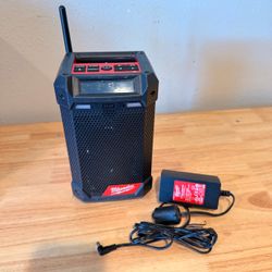 Milwaukee M12 Bluetooth/AM/FM Jobsite Radio with Charger (Tool Only)