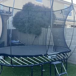 Springfree Trampoline